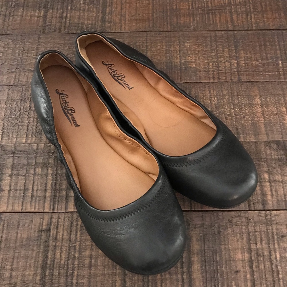 Lucky Brand Black Flats Size 8.5